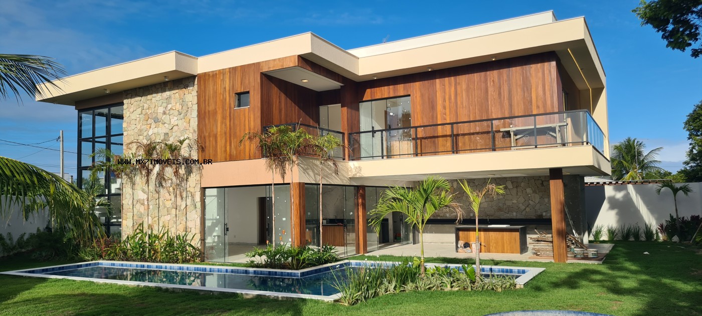Casa em Condom�nio