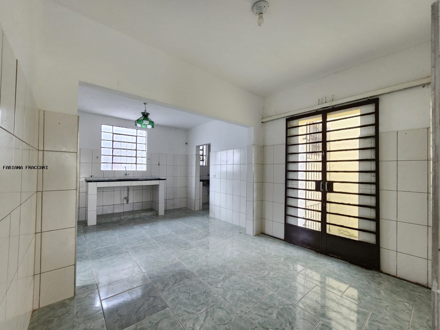 Entrada na copa e cozinha