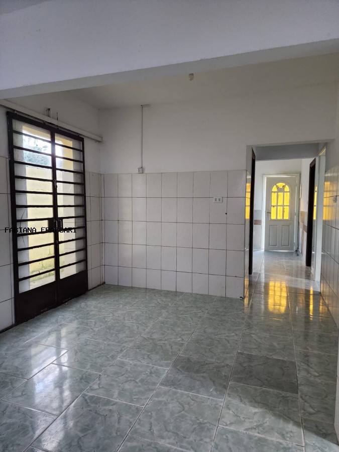 Entrada na copa e cozinha