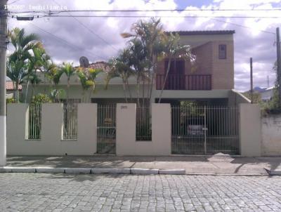 Casa para Venda, em Cruzeiro, bairro Centro, 4 dormitrios, 4 banheiros, 1 sute, 4 vagas