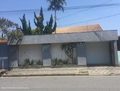 Casa para Venda, em Perube, bairro Centro, 5 dormitrios, 5 banheiros, 2 sutes, 8 vagas
