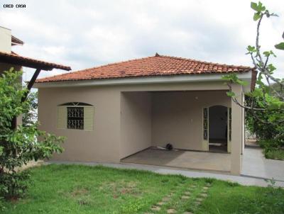 Casa para Venda, em Lagoa Santa, bairro Lundcia, 3 dormitrios, 2 banheiros, 1 sute, 4 vagas