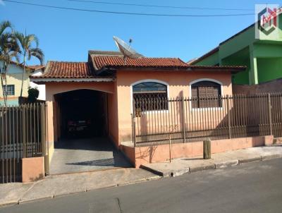 Casa para Venda, em Pinhalzinho, bairro Centro, 3 dormitrios, 2 banheiros, 1 sute, 3 vagas
