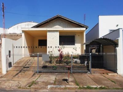 Casa para Venda, em So Jos do Rio Pardo, bairro Jardim Aeroporto, 4 dormitrios, 2 banheiros, 1 vaga