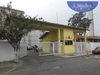 Apartamento para Venda, em Itaquaquecetuba, bairro Vila So Carlos, 3 dormitrios, 1 banheiro, 1 vaga