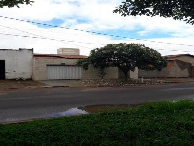 Casa para Venda, em Araguari, bairro Miranda, 3 dormitórios, 2 banheiros, 1 suíte, 2 vagas