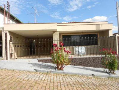 Casa para Venda, em So Jos do Rio Pardo, bairro Vila Pereira, 3 dormitrios, 2 banheiros, 1 sute, 1 vaga