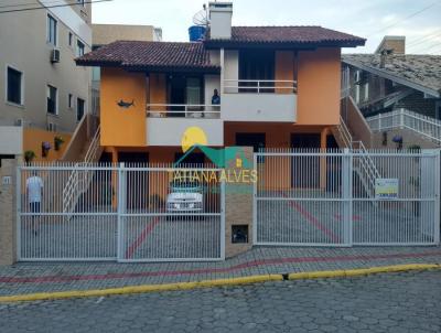 Apartamento 2 dormitrios para Temporada, em Bombinhas, bairro Centro, 2 dormitrios, 1 banheiro, 1 vaga