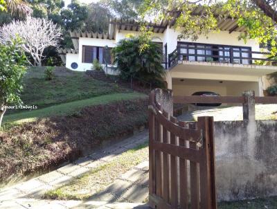 Casa para Venda, em Miguel Pereira, bairro Guararapes, 6 dormitórios, 5 banheiros, 2 suítes