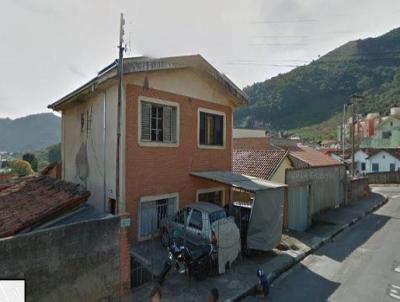 Casa para Venda, em Poços de Caldas, bairro Vila Rica, 3 dormitórios, 2 banheiros, 1 vaga