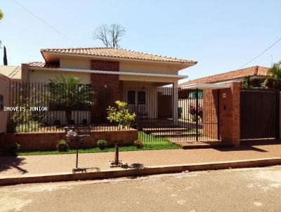 Casa para Venda, em Palmital, bairro Bairro Centro, 3 dormitrios, 3 banheiros, 1 sute, 4 vagas