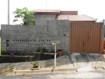 Casa para Venda, em So Jos do Rio Pardo, bairro Colina Verde, 3 dormitrios, 2 banheiros, 1 sute, 2 vagas