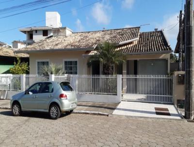 Casa para Venda, em Barra Velha, bairro CENTRO, 3 dormitrios, 3 banheiros, 1 sute, 1 vaga