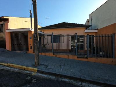 Casa para Venda, em So Jos do Rio Pardo, bairro Vila Pereira, 3 dormitrios, 1 banheiro, 2 vagas