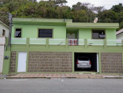 Casa para Venda, em Laguna, bairro Centro, 4 dormitrios, 2 banheiros, 2 vagas