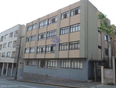 Apartamento para Locação, em Curitiba, bairro Centro, 3 dormitórios, 1 banheiro, 1 vaga
