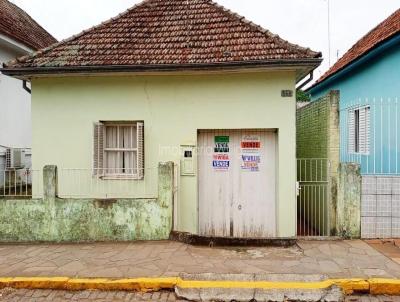 Casa para Venda, em Cachoeira do Sul, bairro Centro, 2 dormitrios, 2 banheiros, 1 vaga