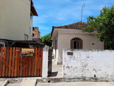 Casa para Venda, em Maca, bairro Visconde de Arajo, 2 dormitrios, 1 banheiro, 3 vagas