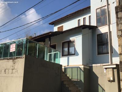 Casa para Venda, em Resende, bairro Penedo, 3 dormitrios, 3 banheiros, 2 vagas