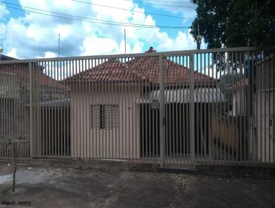 Casa para Locao, em Presidente Prudente, bairro Vila Furquim, 3 dormitrios, 1 banheiro, 2 vagas
