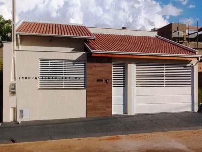 Casa para Venda, em So Jos do Rio Pardo, bairro Colina Verde, 2 dormitrios, 3 banheiros, 1 sute, 2 vagas