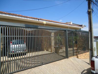 Casa para Venda, em Presidente Prudente, bairro Vila Boa Vista, 3 dormitrios, 1 banheiro, 1 sute, 2 vagas