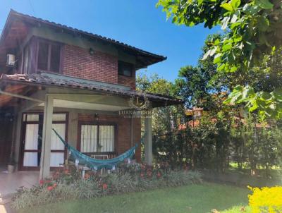 Casa para Temporada, em Florianópolis, bairro Cachoeira do Bom Jesus, 3 dormitórios, 2 banheiros, 1 suíte, 3 vagas