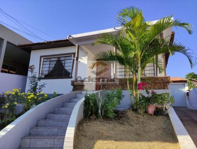Casa para Venda, em Santo Antnio da Platina, bairro Vila Claro, 3 dormitrios, 2 banheiros, 4 vagas