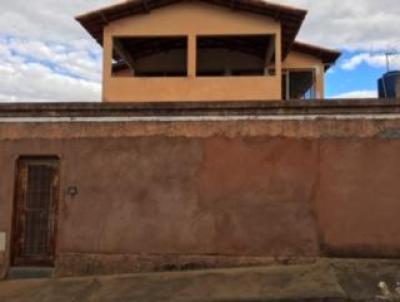 Casa para Venda, em Montes Claros, bairro Jos Carlos Vale de Lima, 2 dormitrios, 1 banheiro, 2 vagas