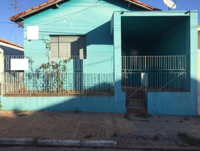 Casa para Venda, em Itapetininga, bairro CENTRO, 3 dormitrios, 1 banheiro, 1 vaga