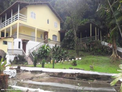 Sítio para Venda, em Guapimirim, bairro Centro, 3 dormitórios, 4 banheiros, 1 suíte, 1 vaga