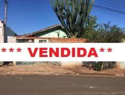 Casa para Venda, em Ourinhos, bairro HELENA BRAZ VENDRAMINI, 2 dormitrios, 1 banheiro, 2 vagas