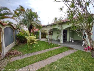 Casa para Venda, em Itanham, bairro Balnerio Gaivota, 5 dormitrios, 1 banheiro, 3 sutes
