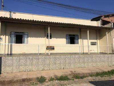Casa para Venda, em Barbacena, bairro Ipanema, 2 dormitrios, 1 banheiro, 2 vagas