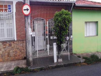 Casa para Venda, em Bragana Paulista, bairro Vila Aparecida, 4 dormitrios, 1 banheiro, 2 sutes