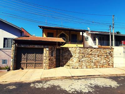 Casa para Venda, em Botucatu, bairro Vila dos Lavradores, 3 dormitrios, 3 banheiros, 1 sute, 2 vagas