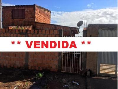 Casa para Venda, em Ourinhos, bairro Jardim Guapor, 2 dormitrios, 1 banheiro