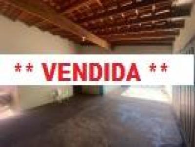 Casa para Venda, em Ourinhos, bairro COHAB, 3 dormitrios, 1 banheiro, 1 vaga