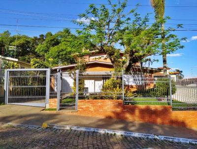 Casa para Venda, em Cachoeira do Sul, bairro Rio Branco, 3 dormitrios, 3 banheiros, 1 sute, 5 vagas