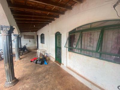 Casa para Venda, em Ourinhos, bairro PARQUE MINAS GERAIS, 2 dormitrios, 1 banheiro, 1 vaga