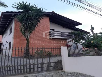 Sobrado para Venda, em Joinville, bairro Boa Vista, 3 dormitrios, 2 banheiros, 1 sute