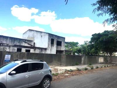Terreno e Construção para Venda, em Feira de Santana, bairro Cidade Nova
