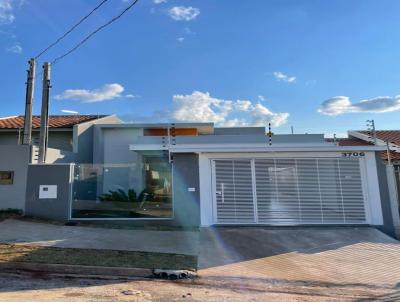 Casa para Venda, em Umuarama, bairro Residencial Jota Miranda, 2 dormitrios, 1 banheiro, 1 sute, 2 vagas