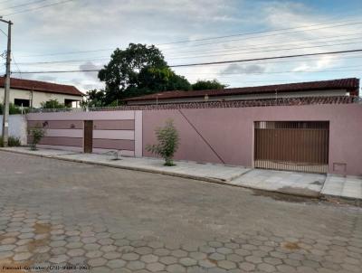 Casa para Venda, em Itamaraju, bairro Centro, 4 dormitórios, 3 banheiros, 2 suítes, 2 vagas