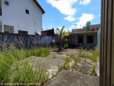Edcula para Venda, em Itanham, bairro Centro, 2 dormitrios, 1 banheiro, 3 vagas
