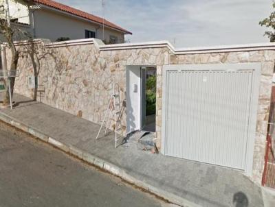 Casa para Locação, em Poços de Caldas, bairro Jardim São Jorge, 1 dormitório, 1 banheiro