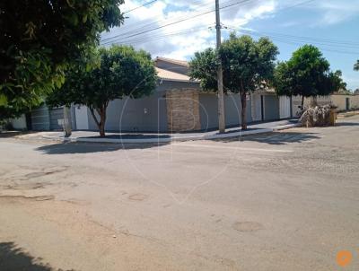 Casa para Venda, em Caldas Novas, bairro Itaguai III, 3 dormitrios, 2 banheiros, 1 sute, 2 vagas