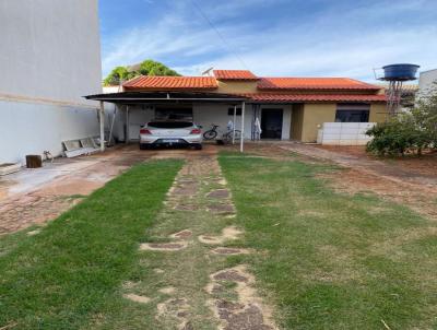 Casa para Venda, em Tangar da Serra, bairro CENTRO, 1 dormitrio, 1 banheiro, 1 vaga