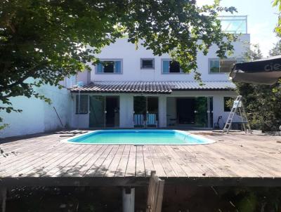 Casa para Venda, em Balnerio Cambori, bairro Jardim Iate Clube, 3 dormitrios, 3 banheiros, 1 sute, 2 vagas
