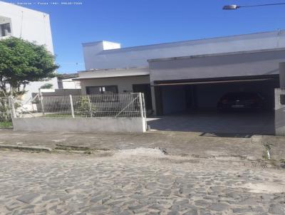 Casa para Venda, em Sombrio, bairro Parque das Avenidas, 3 dormitórios, 1 banheiro, 1 suíte, 2 vagas